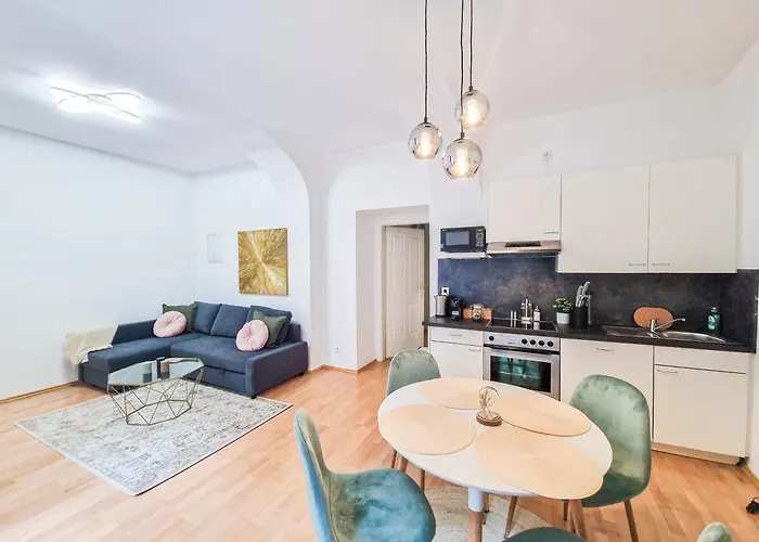 Feelhome - Desgin Fuer 4 Gaeste - Smart Tv - Naschmarkt Daire Viyana