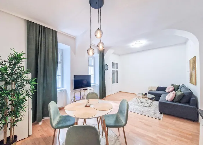 Feelhome - Desgin Fuer 4 Gaeste - Smart Tv - Naschmarkt Daire