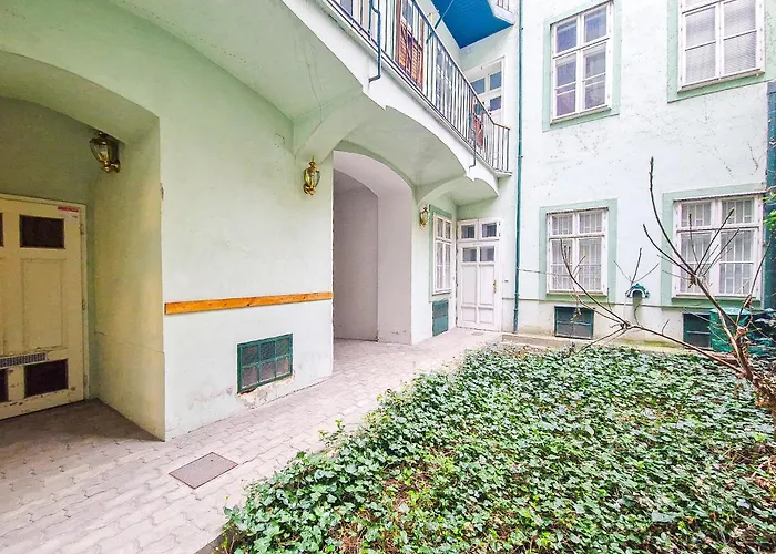 Feelhome - Desgin Fuer 4 Gaeste - Smart Tv - Naschmarkt